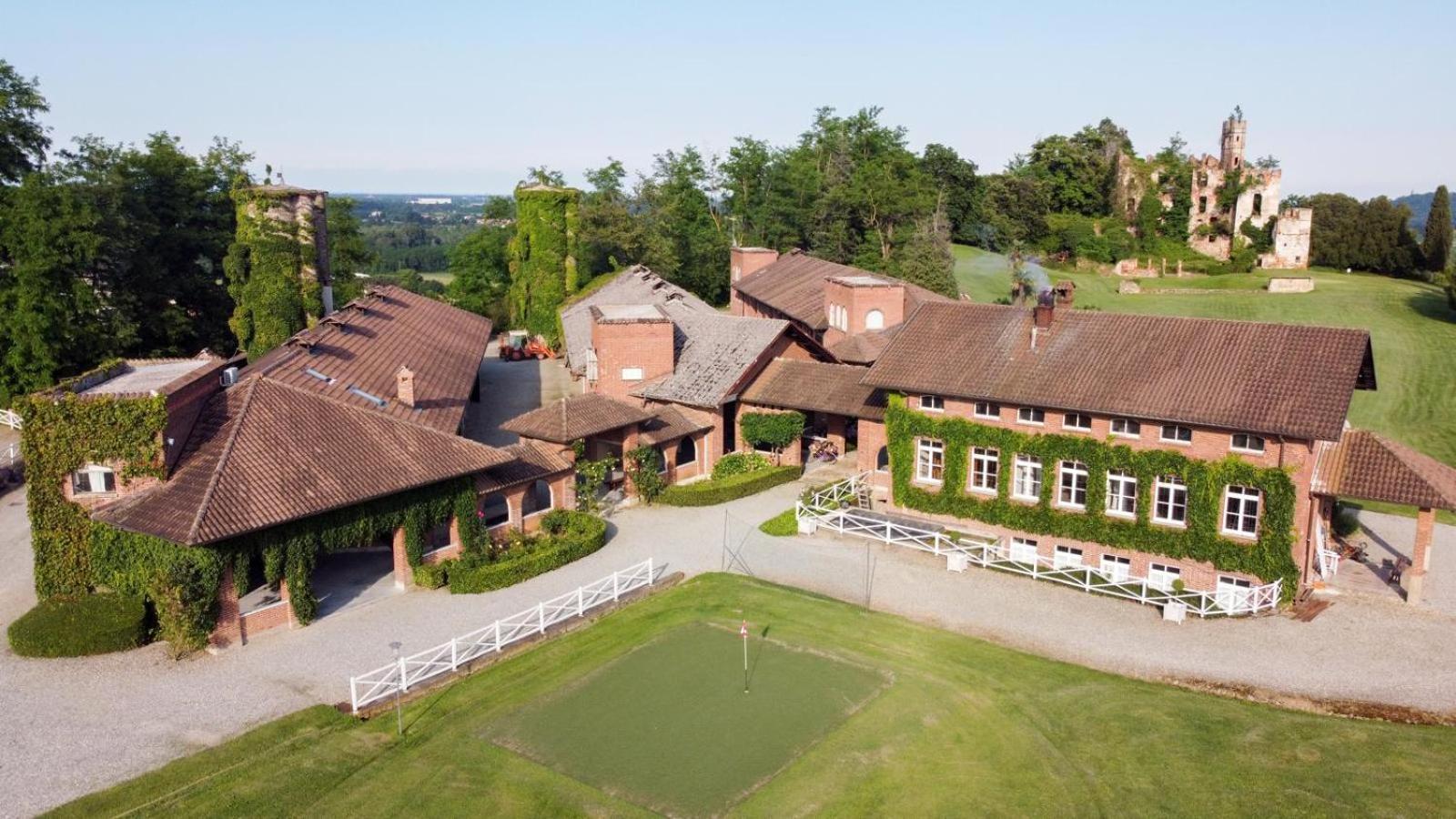 Tenuta Castello Villa Cerrione Exterior photo